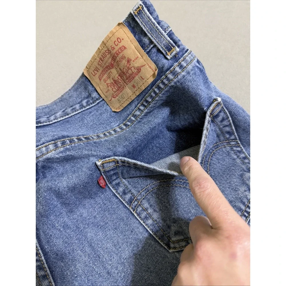 Levis these jorts